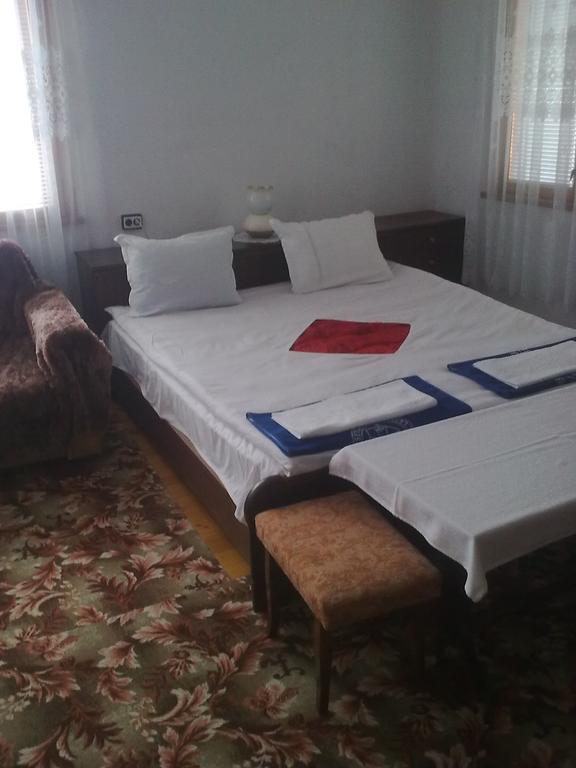 Guest House Ahp Mala Tsŭrkva Værelse billede